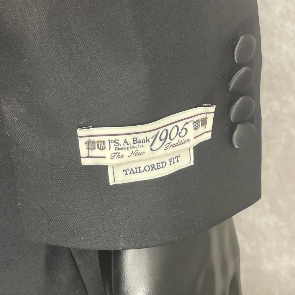 NWT Jos A Bank 1905 Black 1-Btn Notch Tuxedo Dinner Jacket Tailored Fit 42R $400